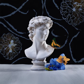 Statuette 01